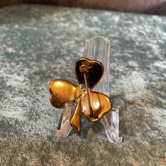 Vintage Jade Green Three Leaf Clover Pin - Picture 3 of 4